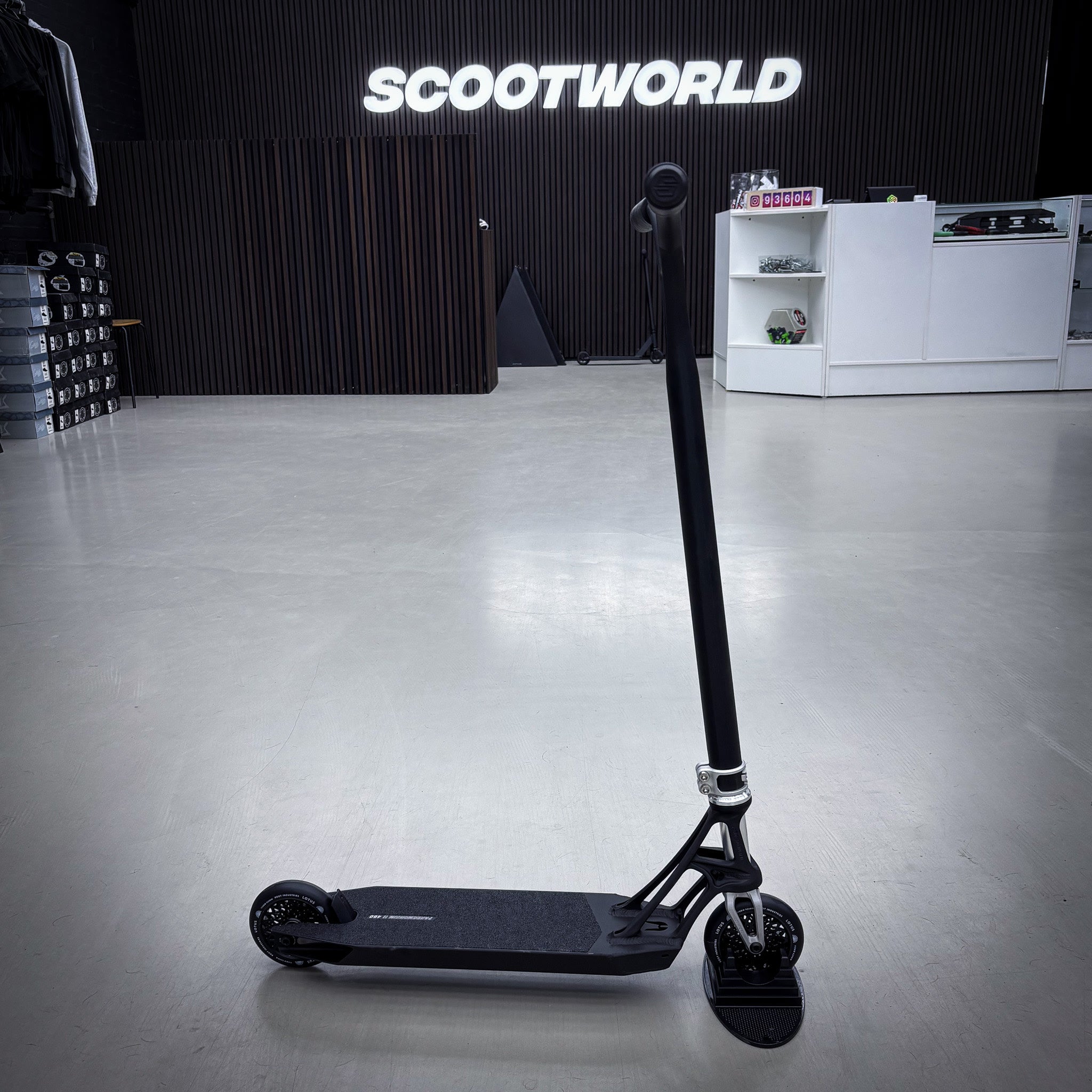 Ethic Lightweight Black Custom Build - Black-ScootWorld.dk