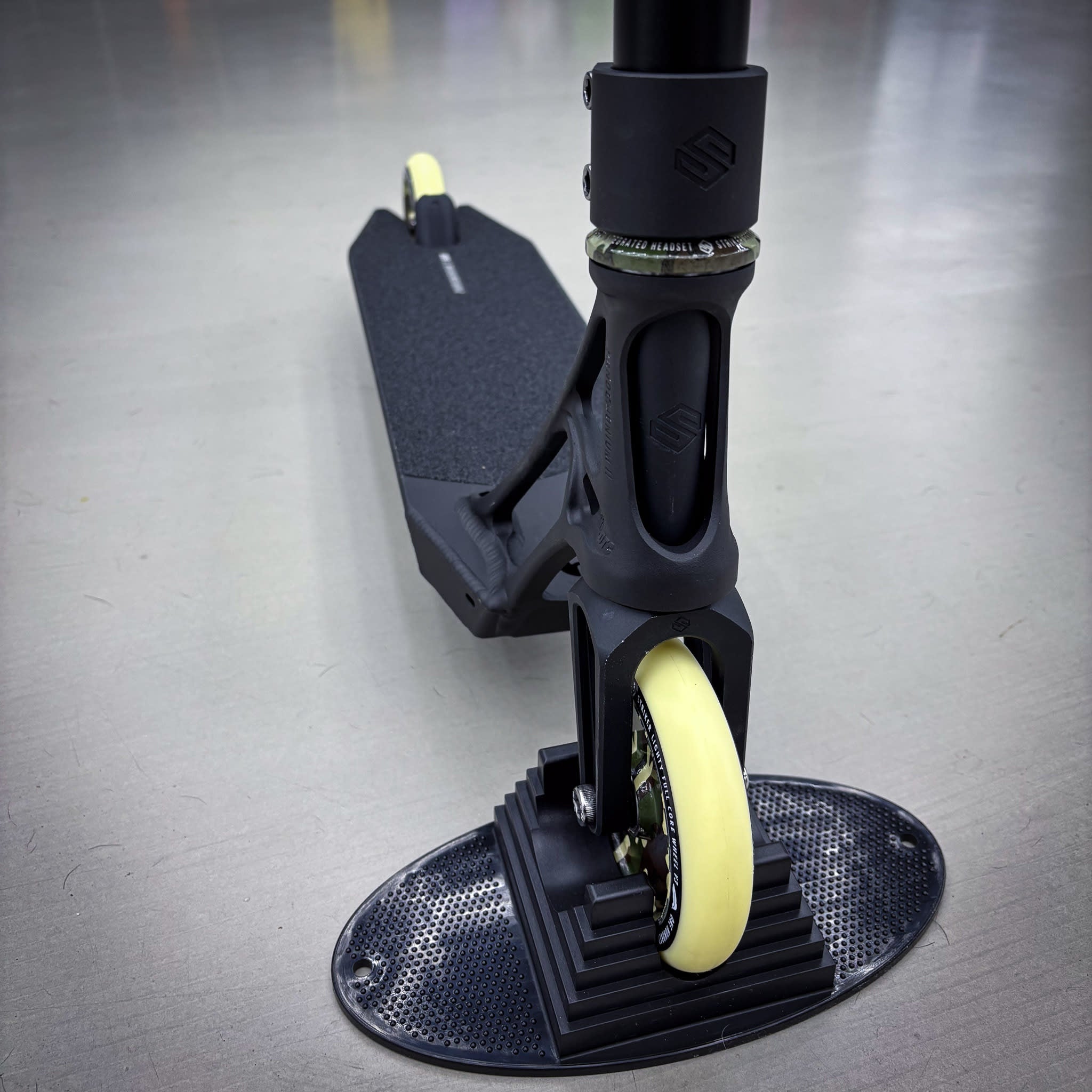 Striker Ethic Camo Custom Build - Black-ScootWorld.dk