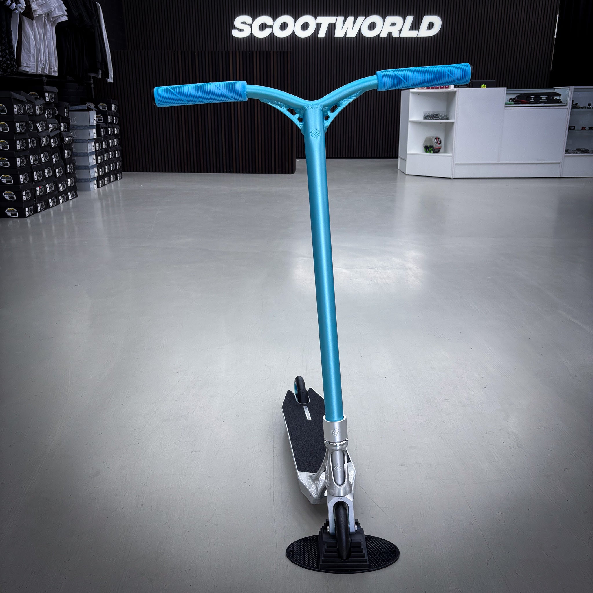 Striker Pande Teal/Silver Custom Build - Teal/Silver-ScootWorld.dk