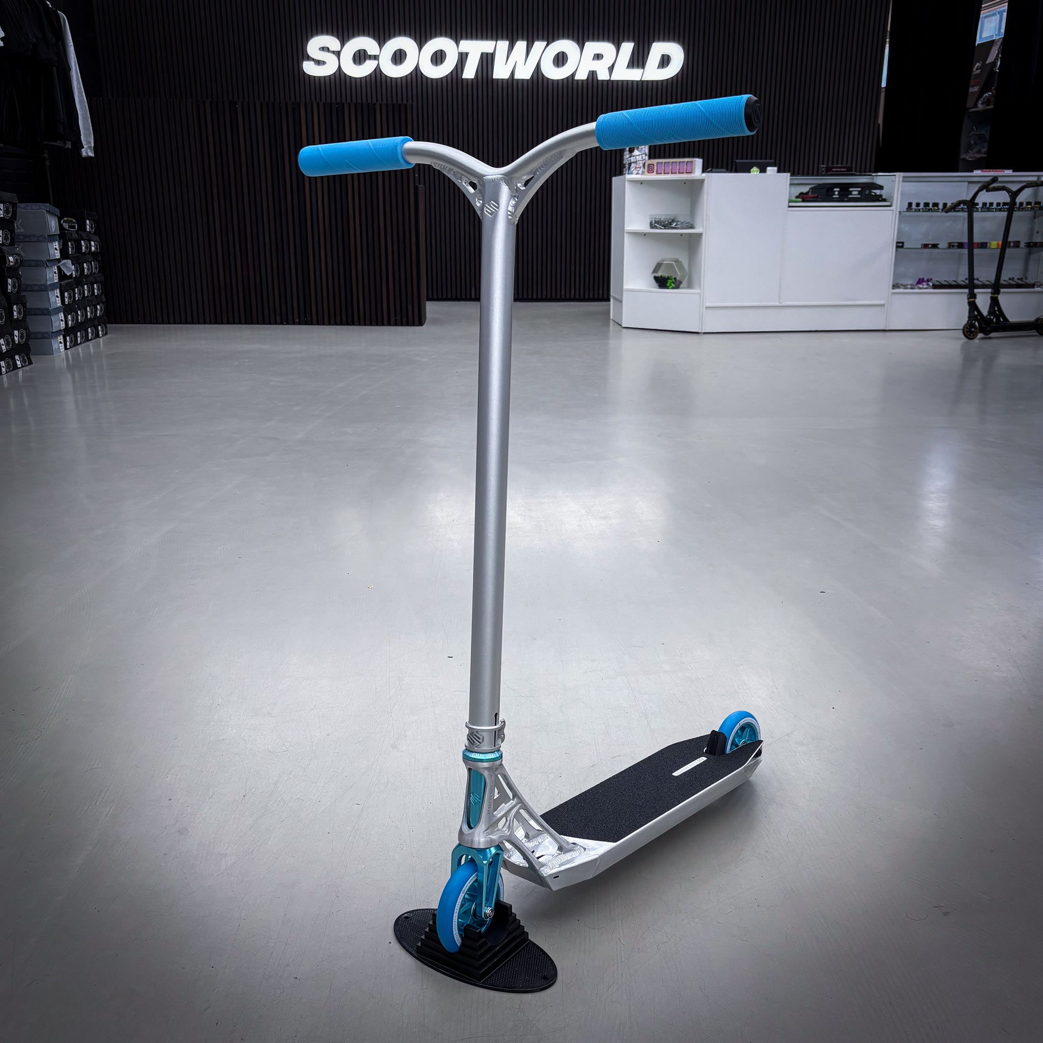 Striker Ethic 500mm Silver Teal Custom Build - Silver/Teal-ScootWorld.dk