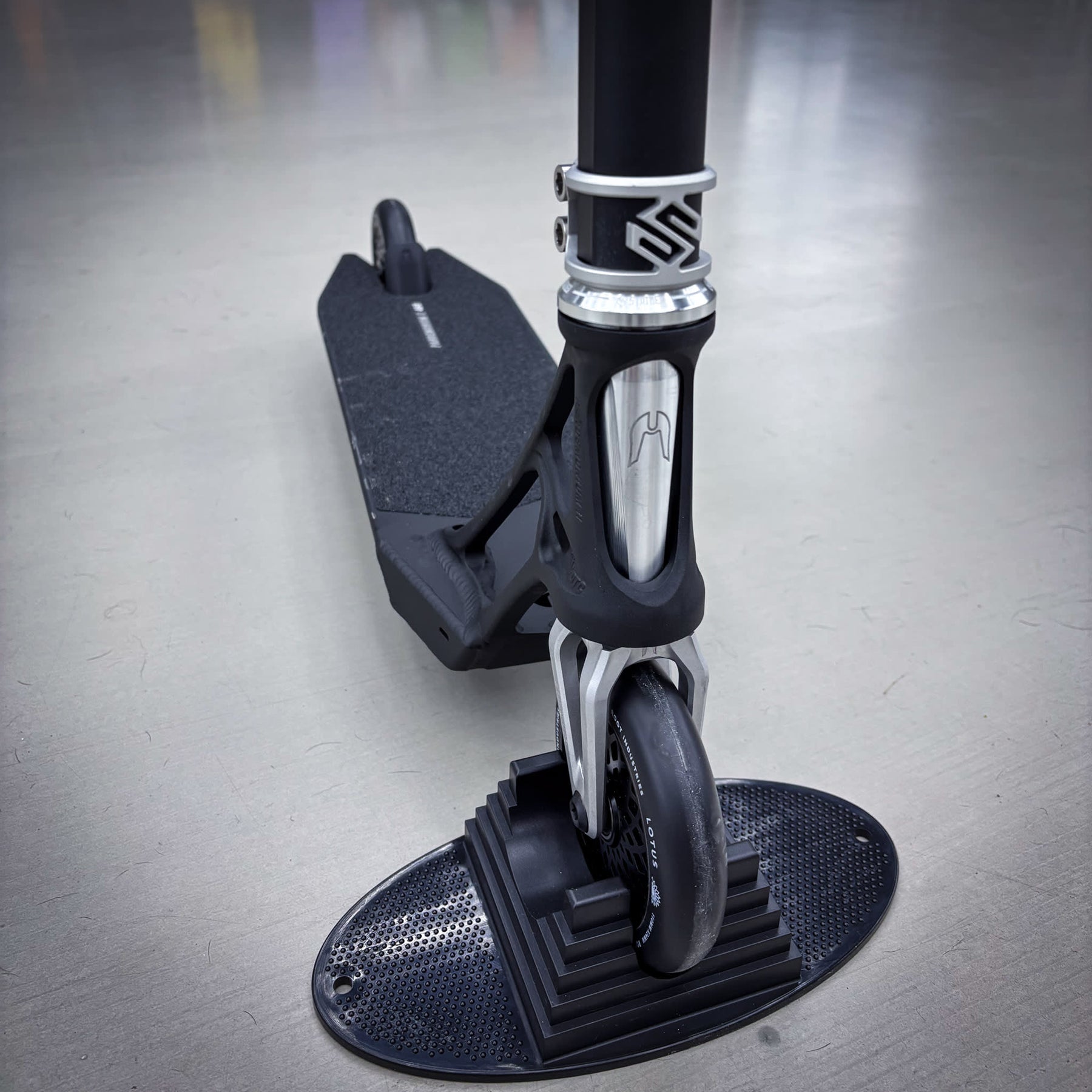Ethic Lightweight Black Custom Build - Black-ScootWorld.dk