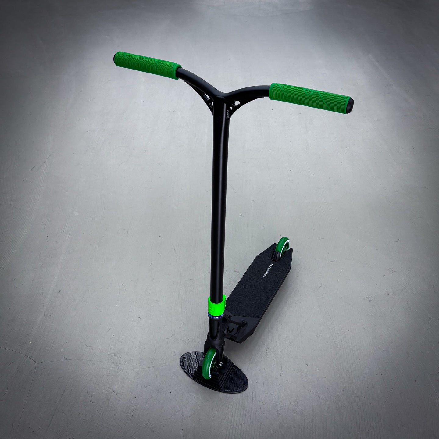 Striker Ethic Pande Custom Build - Black/Green