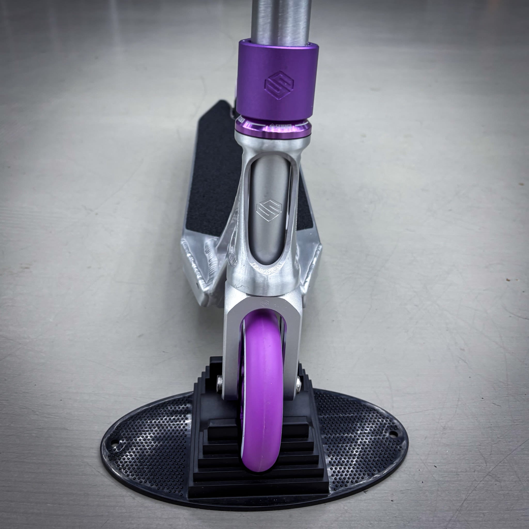 Striker Ethic Silver/Purple 500 Custom Build - Black/Purple-ScootWorld.dk