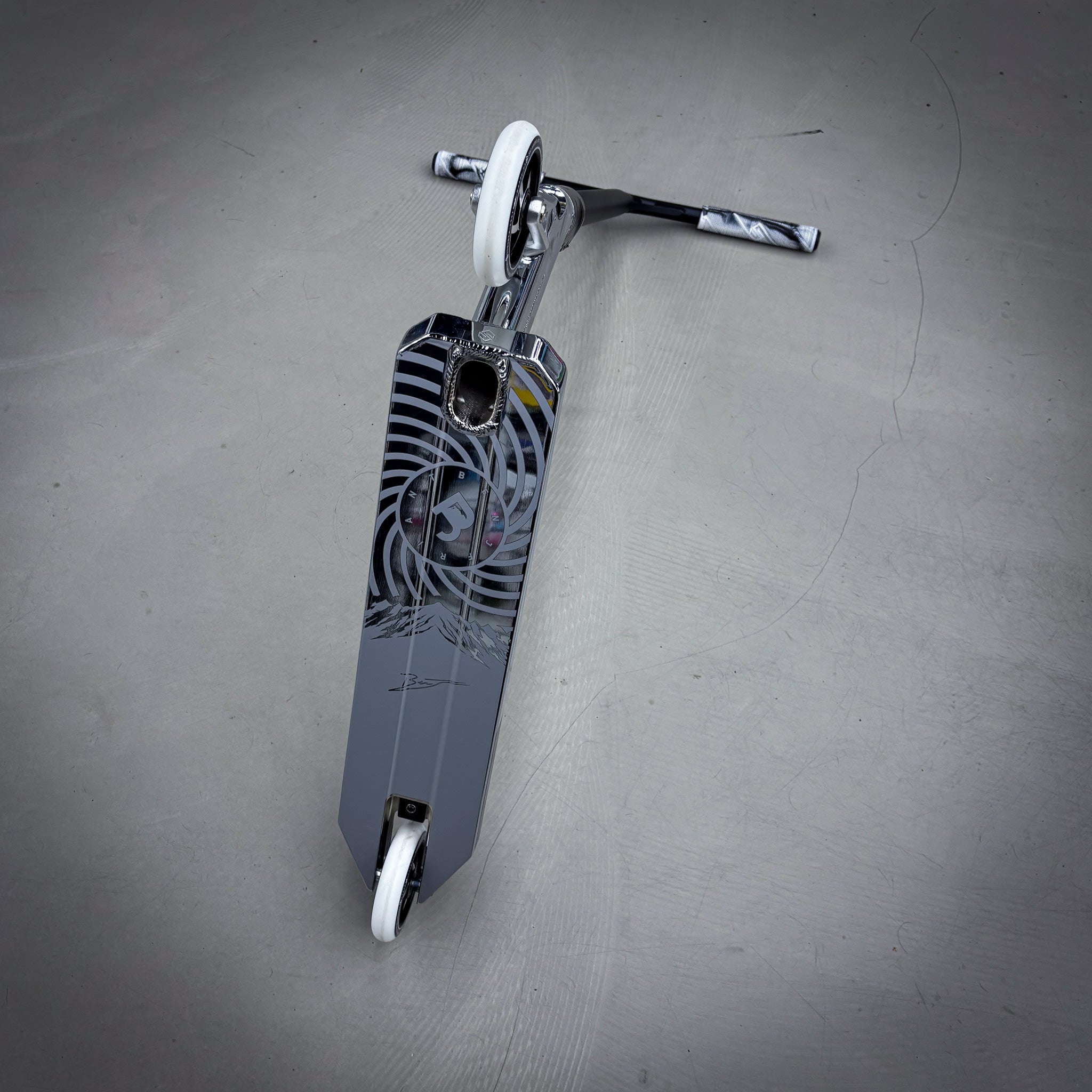 Striker Black/Chrome Custom Løbehjul - Black/Chrome-ScootWorld.dk